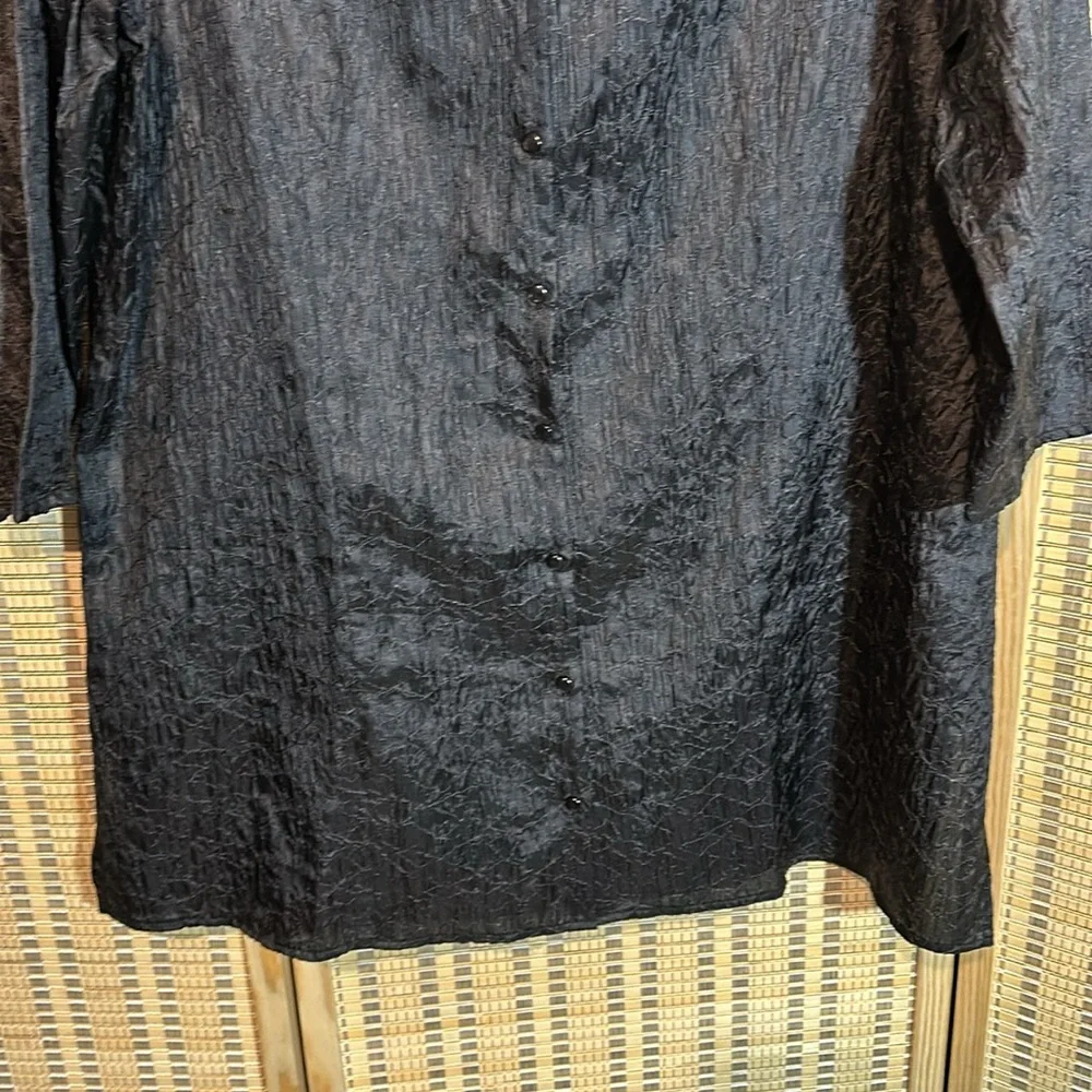 Chico's Black Tunic Length 3/4 Sleeve Crinkly Button Down Satin Blouse 2 Medium - Picture 3 of 16